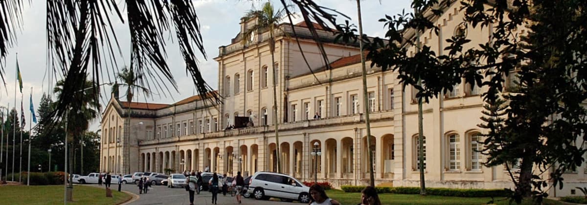 Escola Superior de Agricultura “Luiz de Queiroz”